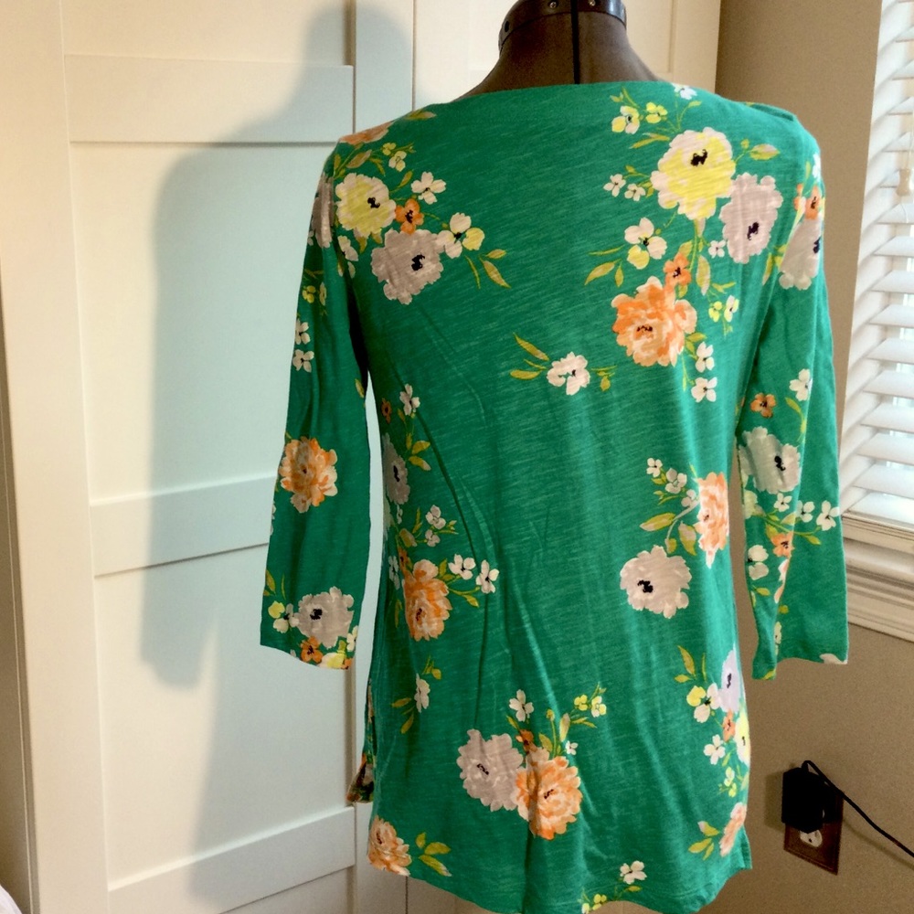 Floral top - Picture 2 of 2